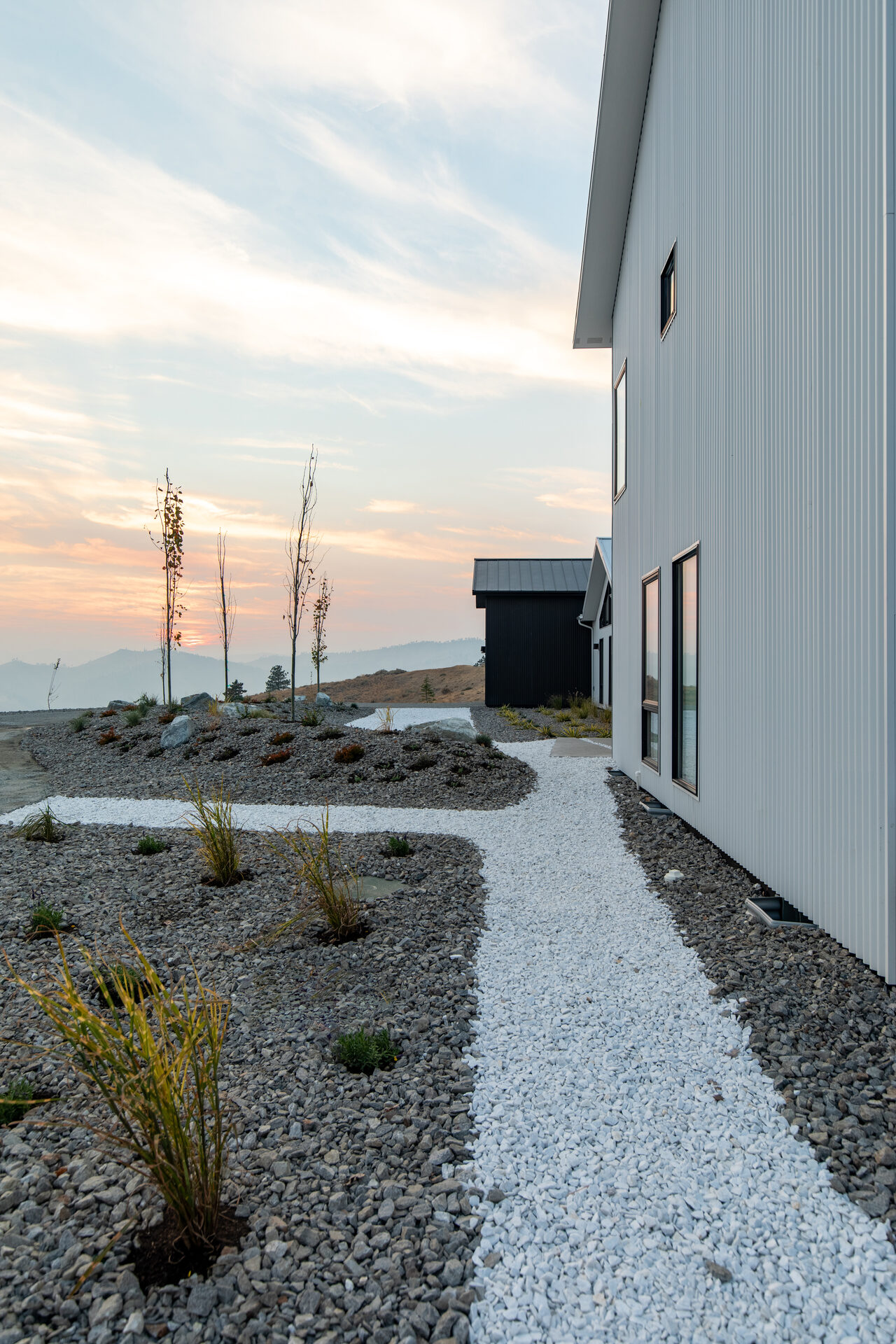 Hawk's Ridge — residential architecture, Chelan, WA